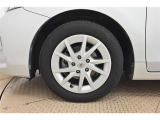 純正なので車に似合うデザインになっていますね。