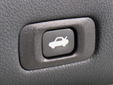 ボタン一つでトランクオープンが可能!車内から操作できる為、非常に便利な装備の一つとなります!