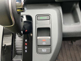 電子制御パーキングブレーキとオートブレーキホールド機能がついております!