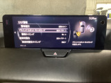 後方左右の死角に入ってしまった車両をセンサーが感知しドライバーにお知らせしてくれるブラインドスポットモニタリングシステム。高速の合流などでも安心できます。