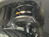 お車を安心してお乗りいただく為には、足回りの定期点検が欠かせません。サービスサポート(有償保証)では無料点検もご提供しており、安心のカーライフをお過ごしいただけるサポート体制が整っています。