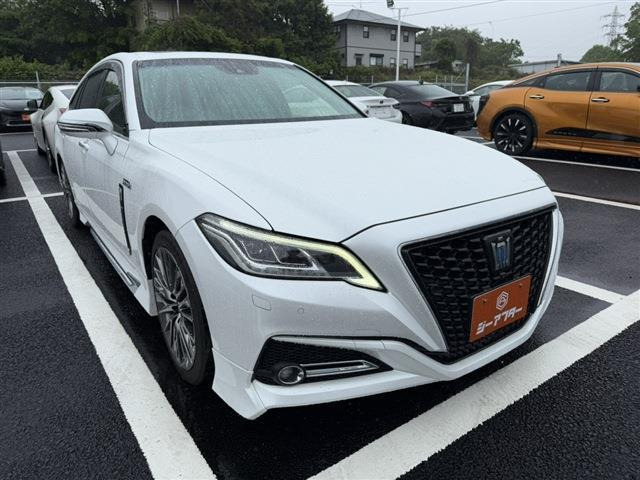 クラウン ハイブリッド 3.5 G エグゼクティブ モデリスタエアロ 禁煙車 サンルーフ
