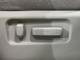 【パワーシート】スイッチ一つで簡単にシートの微調整が可能!電動だから力もいりません!快適なシートポジションにセットして、快適なドライブをお楽しみください。