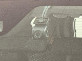 事故直前・直後のデータを記録しておくことで、客観的な検証を行うことができるドライブレコーダーが付いてます。保証は修理保証のみとなります。