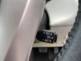 【クルーズコントロール】高速道路もラクラク走行。アクセルを離しても一定速度で走行ができ、長距離運転時の負担を軽減!加速・減速も簡単なスイッチ操作で調整できます。