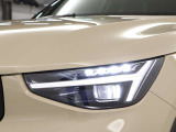 84個のPixel LEDが先行車、対向車に対して独立して照らしてくれるため、遠くまで明るくなります
