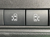 【メーカー純正ナビ】インテリアに溶け込むスタイリッシュな「専用設計」メーカーナビを装備♪視認性や操作性など基本性能にも優れ、より上質なカーライフをお楽しみいただけます。
