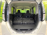 普段のお買い物や通勤、送迎等に十分な荷室スペースを確保しております。セカンドシートを倒すと、大きな荷物の積載も可能です♪