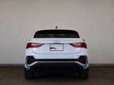 Audi Q3 Sportback 35 TFSI S line/LEDヘッドライト/アルミホイール 20スポーク Vデザイン グラファイトグレー 7.0J x 19