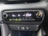 Zグレードですので、運転席・助手席にはシートヒーターがついています。