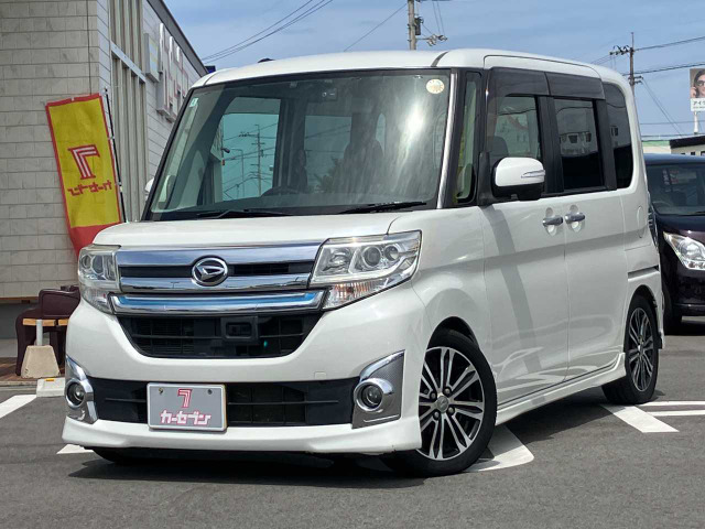 ダイハツ タントカスタム 