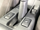 【シートヒーター】寒い日に重宝するシートヒーター!エアコンより早く温まってくれるので寒がりの人も安心ですね♪エアコンの温風は乾燥するから苦手、という方にもをおすすめです。