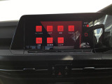 タッチパネルの純正ナビゲーション「ディスカバープロ」。Bluetooth、App-Connectなどの機能を搭載しています。