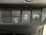 【VSA】ブレーキ時の車輪ロックを防ぐABS、加速時などの車輪空転を抑えるTCS、旋回時の横滑り抑制の3つの機能をトータルに制御!予期しないクルマの挙動の乱れを防ぐ安全装備です♪
