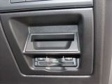 高速道路や有料道路の必需品のETCも装着されています。カードを入れるだけで、料金所をノンストップ&キャッシュレスで通過出来ます。長距離ドライブの際にも役立ちます★☆★☆