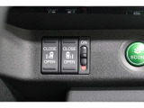 ◆◆両側電動スライドドア!!荷物で手が塞がる時など簡単にドアの開閉が出来ます!何より力いらずで開閉OK!女性やお年寄りにも優しい♪電動機能はOFFにもできますから元気なお子様の駆け出しも安心!