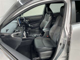 運転席、助手席です。クリーニング済みで綺麗になっております。