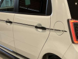 シャープさを感じさせるピンストライプデカールです。さりげない「N」のワンポイントもかっこいいですね!