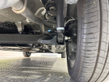 お車を安心してお乗りいただく為には、足回りの定期点検が欠かせません。サービスサポート(有償保証)では無料点検もご提供しており、安心のカーライフをお過ごしいただけるサポート体制が整っています。