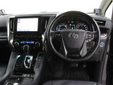 運転席廻りです。