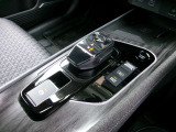 e-Power専用のシフトレバーです。操作につきましては納車時に時間を頂き丁寧ご説明させて頂きます。
