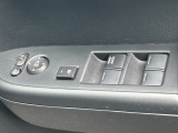 運転席窓操作部スイッチの画像です。