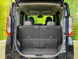 普段のお買い物や通勤、送迎等に十分な荷室スペースを確保しております。セカンドシートを倒すと、大きな荷物の積載も可能です♪