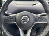 ■ステアリングスイッチ■ハンドル手元でオーディオの操作が簡単に出来ます。運転中でもナビまで手を伸ばさずに操作が出来て安心です。