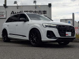 【サンルーフ装備】Audiのデザインは、無駄を省いたシンプルなラインで構成されており、現代的で洗練された印象を与えます。