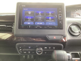 ナビゲーションはギャザズメモリーナビ(VXM-225Ci)を装着しております。AM、FM、CD、Bluetoothがご使用いただけます。初めて訪れた場所でも安心ですね!