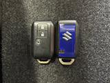 【スマートキー】持っているだけでエンジン始動や、ドアロックの開閉まで出来ちゃう賢く便利なスマートキーを装備!イモビライザーでセキュリティー対策もOK!