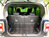 普段のお買い物や通勤、送迎等に十分な荷室スペースを確保しております。セカンドシートを倒すと、大きな荷物の積載も可能です♪