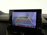 車庫入れや駐車で威力を発揮するのがバックモニター!ナビディスプレイに後ろの様子が映し出されるから安心です。