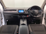 【前方視界】開放的な前方視界!運転がしやすく疲れにくいです♪窓が大きく、見通しがとっても良いおクルマですよ♪