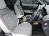 運転席の状態が出る場所ですが、ご覧の通りにキレイな状態ですよ。