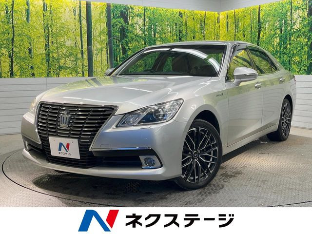 クラウン ハイブリッド 2.5 ロイヤルサルーンG Four 4WD 