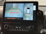 メーカーオプションの全周囲カメラ付き!狭い場所での駐車や車周辺を確認することが出来るので安心して駐車することができます★なんともう一つ・・・