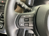 ステアリングリモコンは、運転中でも簡単に音量調整やチャンネル変更もできます!わき見運転防止にもつながるので安心です♪