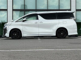 店舗にて現車の確認もいただけますので、お電話で在庫のご確認の上是非ご来店くださいませ。