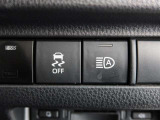 オートマチックハイビームとは、先行車や対向車のライトを認識し、ハイビームとロービームを自動で切り替える機能です。夜道の視界を確保します。詳細は販売店スタッフまでおたずねください。