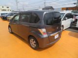 左後ろからの画像です!日々お買い得車両続々入庫しております!