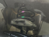 お車を安心してお乗りいただく為には、足回りの定期点検が欠かせません。サービスサポート(有償保証)では無料点検もご提供しており、安心のカーライフをお過ごしいただけるサポート体制が整っています。