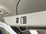 運転席と助手席パワーウィンド。