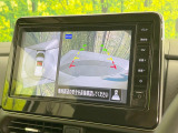 【アラウンドビューモニター】専用のカメラにより、上から見下ろしたような視点で360度クルマの周囲を確認することができます☆死角部分も確認しやすく、狭い場所での切り返しや駐車もスムーズに行えます。