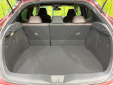 普段のお買い物や通勤、送迎等に十分な荷室スペースを確保しております。セカンドシートを倒すと、大きな荷物の積載も可能です♪