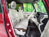 運転席シート廻りは使用感も少なく、良好な状態となっています。丁寧に使われていたことがよくわかりますね。
