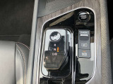 第2世代 e-Power専用デザインのシフトレバー。操作はとても簡単です。
