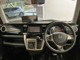 【前方視界】開放的な前方視界!運転がしやすく疲れにくいです♪窓が大きく、見通しがとっても良いおクルマですよ♪