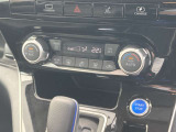 ◆エアコン◆温度の設定をしてAUTOボタンを押すだけ簡単。左右別々温度設定で 車内を快適な温度に保ってくれます
