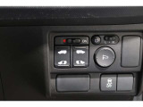 ◆◆両側電動スライドドア!!荷物で手が塞がる時など簡単にドアの開閉が出来ます!何より力いらずで開閉OK!女性やお年寄りにも優しい♪電動機能はOFFにもできますから元気なお子様の駆け出しも安心!